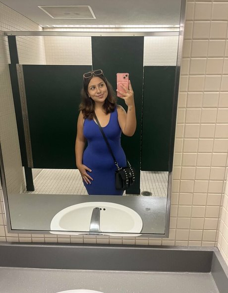 騎乗位熟女OnlyFans ポルノ 写真