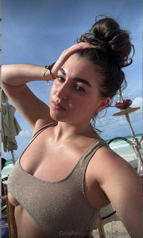 emilyelizabeth 1 ポルノスター 画像