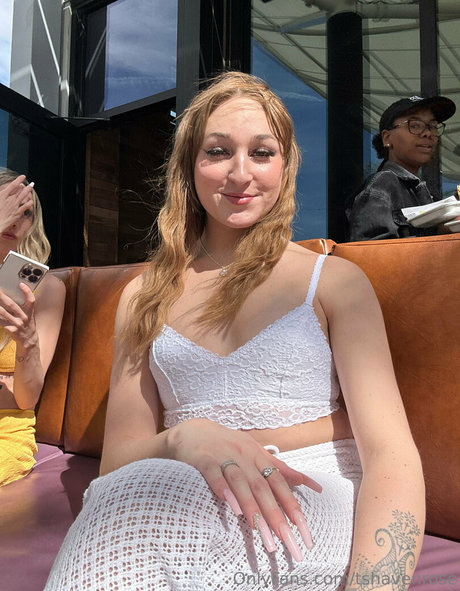 アナルトランスOnlyFans セクシーヌード 写真