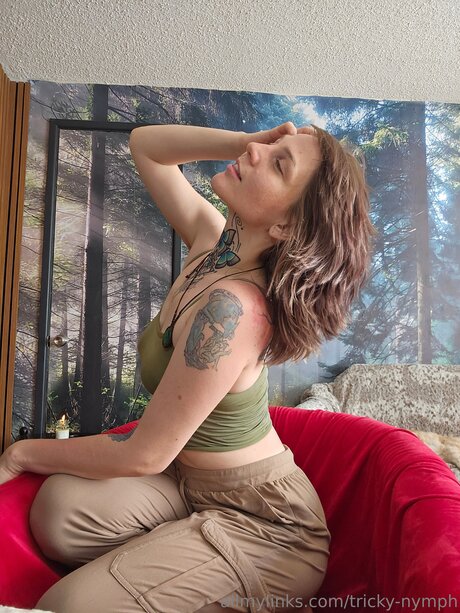 trickynymph 高品質モデル 写真