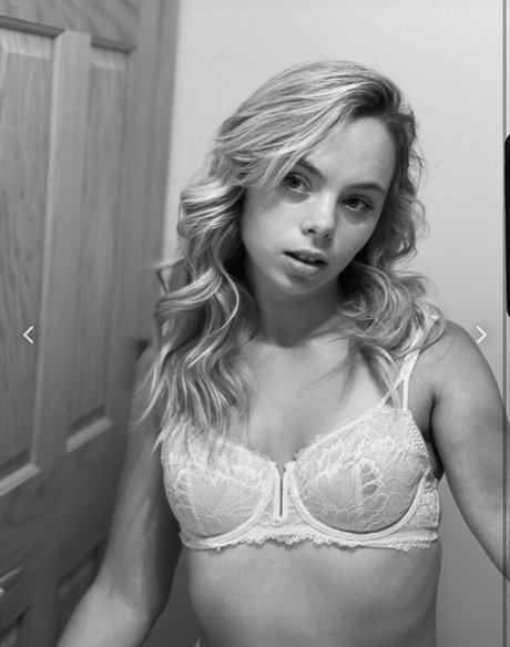 Miss995 ポルノスター HD 画像