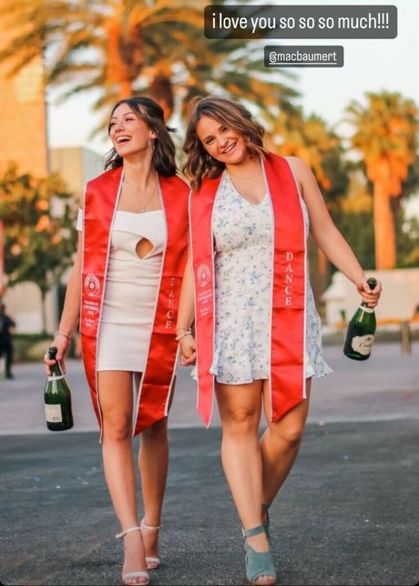 Serena Mello ポルノスター 裸 画像