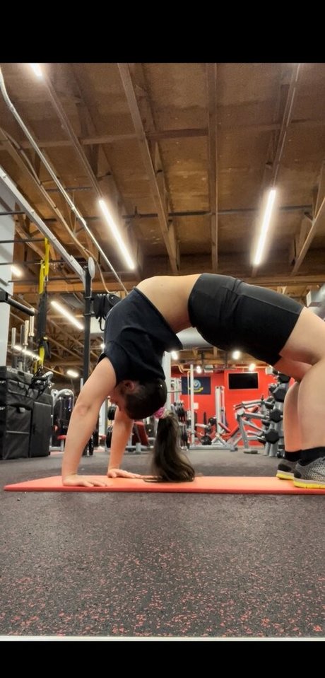 肉厚マンコオンリーファンズ アートヌード ギャラリー