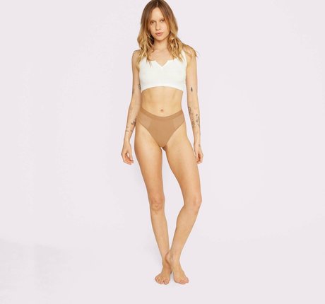 Lindsay Vrckovnik Linmick ポルノスター HD ギャラリー