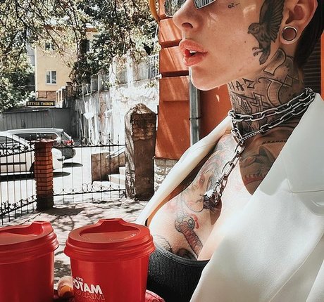 steph paul ポルノスター 画像