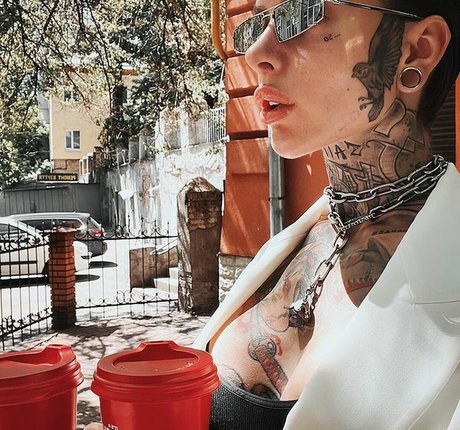 steph paul 美しいモデル 写真