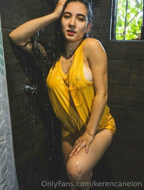 Keren Canelon 美しいスター 写真