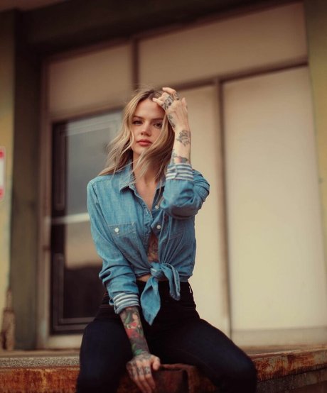 マイクロTバックOnlyFans xxx 写真