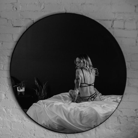 ohioliz エロティックなスター 写真