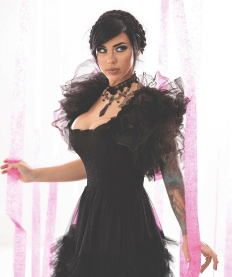 Alex Zedra ポルノモデル アーカイブ