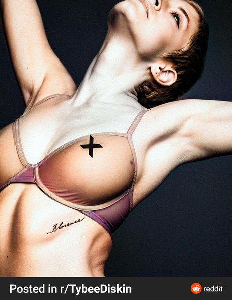 Tybee Diskin 高品質モデル 写真