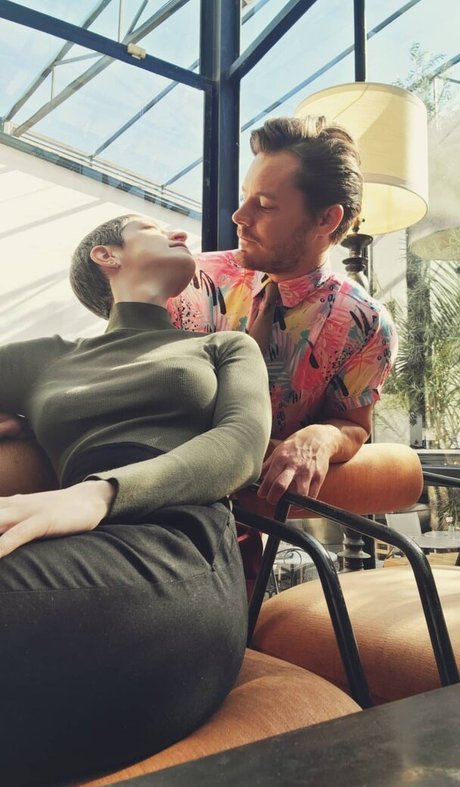 Tybee Diskin 無料女優 写真