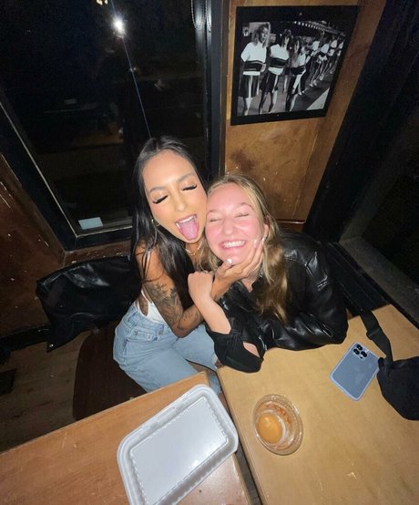 黒檀の猫オンリーファンズ アダルト無料 画像