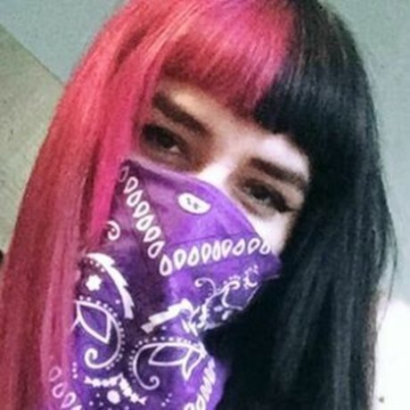 scarmoon22 裸のスター 写真