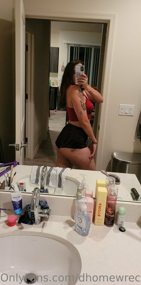 dhomewrecker かわいいポルノスター 画像