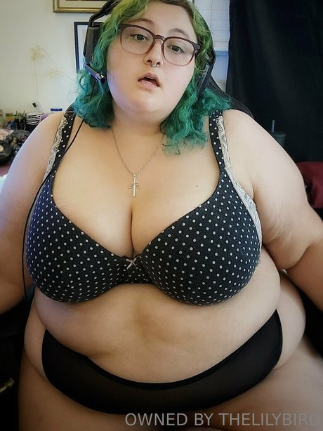 ポニーテールオンリーファンズ ヌード 写真