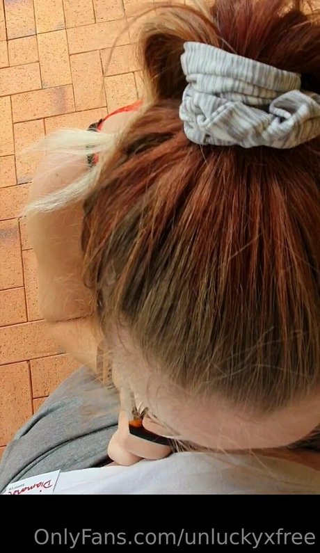 ジャーナリストOnlyFans アダルト 写真