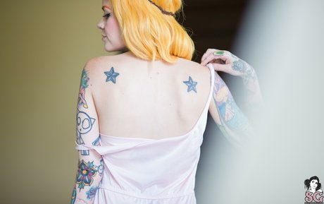 Faun セックスモデル 写真