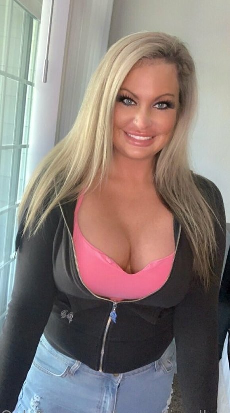 足の後ろ足のスタイル OnlyFans ポルノ 写真