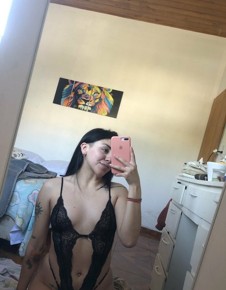 熟女のおまんこオンリーファンズ セクシーヌード 写真