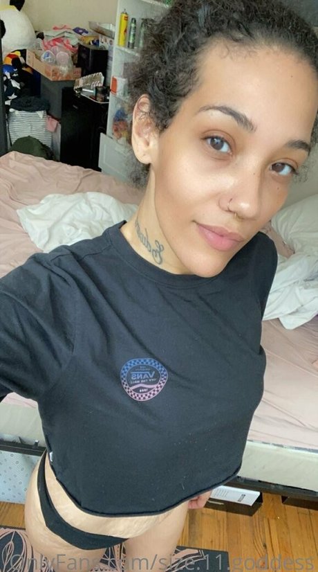 size 11 goddess 高品質モデル 写真