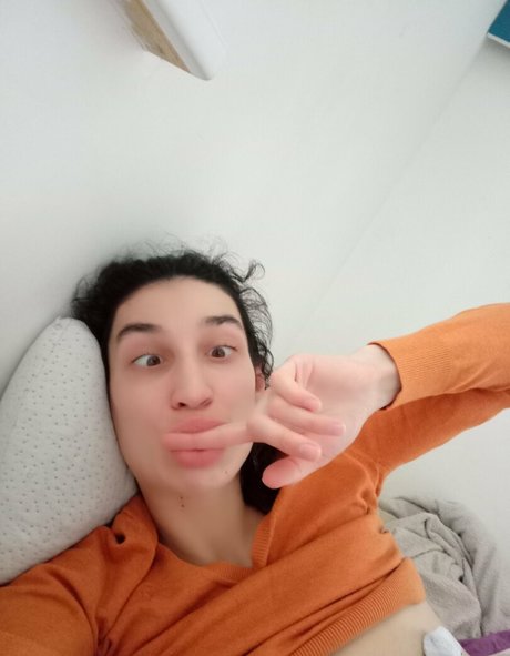 sasha simple 高品質スター 写真