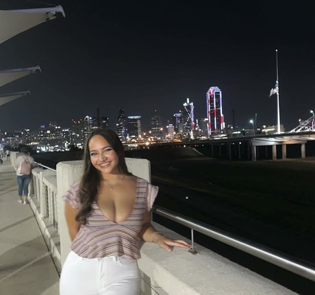 Ellie Johnston 高品質女優 画像