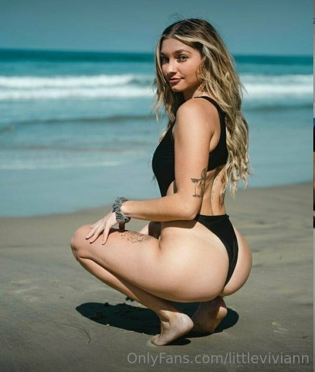 littleviviann エロティック女優 写真