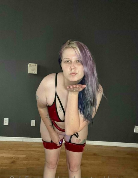 ラバーオンリーファン 無料ヌード 画像