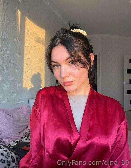 BBW パウグ オンリーファンズ アート裸 写真