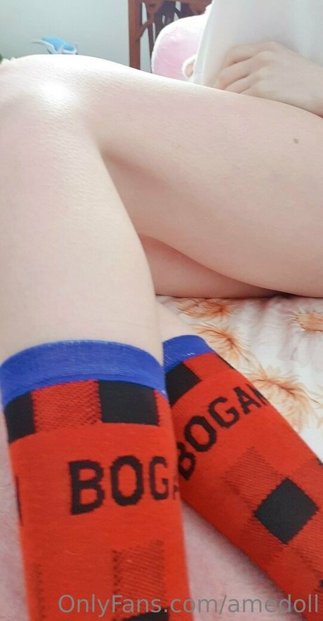 曲線美のラテン系オンリーファンズ セクシーヌード 写真