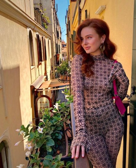 Hannah Laresa Smith ヌードモデル 画像