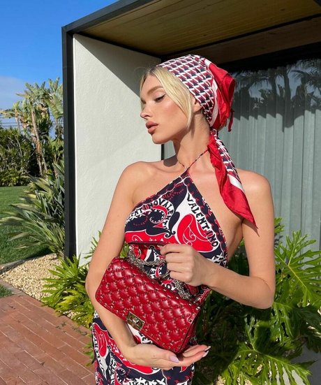 教師限定ファン アートポルノ 画像