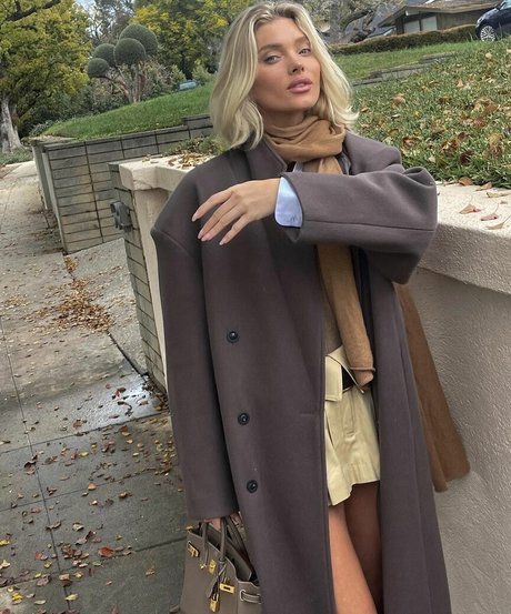 足ヌードオンリーファンズ 可愛い 画像