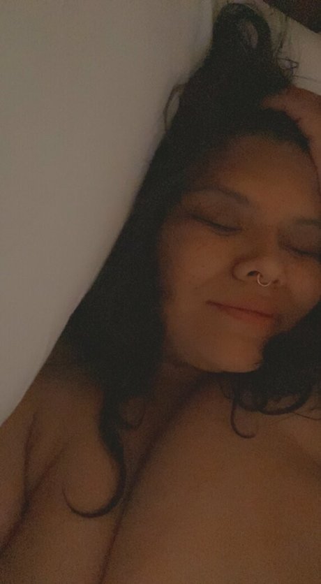 lydiagreyy スター 裸 画像