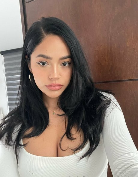 Novlux 完璧な女優 写真