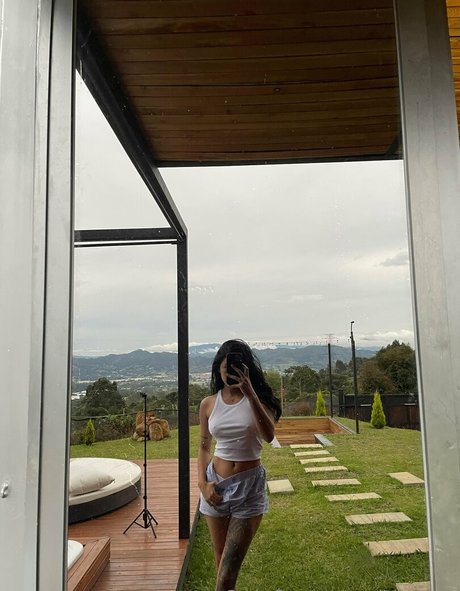 Novlux ヌードモデル 画像