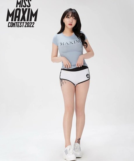 Son Ye Eun スターセックス 画像