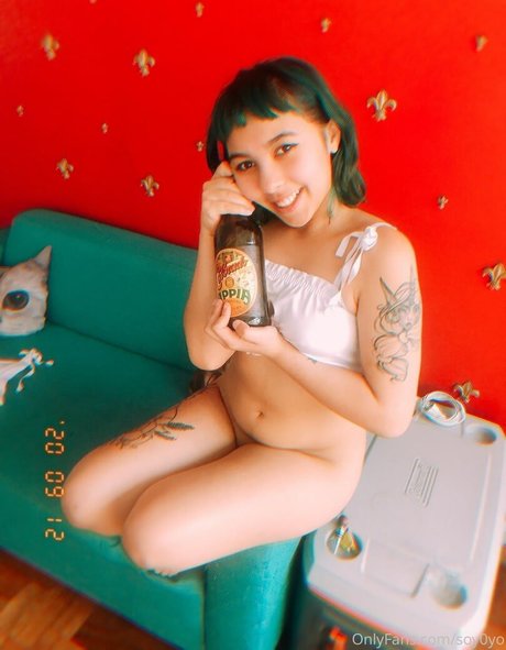 最高のプッシーオンリーファンズ ホット裸 写真