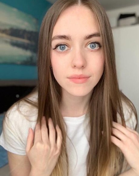 プリティオンリーファンズ 無料 写真