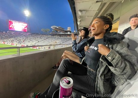 angieoverkill 最高のポルノスター 画像