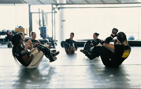 angieoverkill 完璧なスター 写真