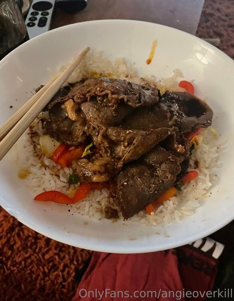 angieoverkill 無料モデル 写真