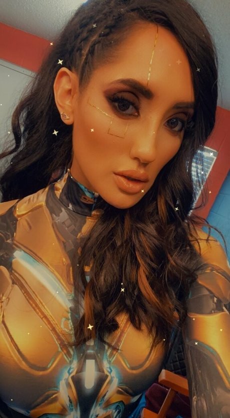 chloeamourfree ポルノスター 写真