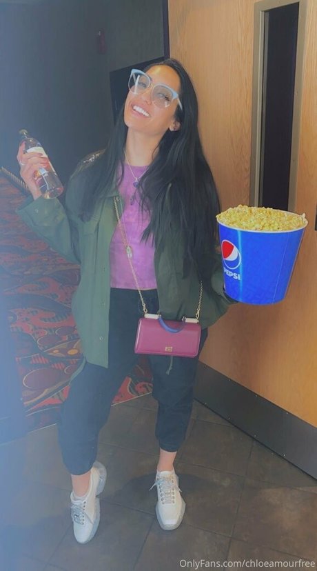 chloeamourfree ポルノスター セクシー ギャラリー