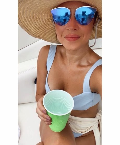 ゲイオンリーファン 無料ヌード 画像