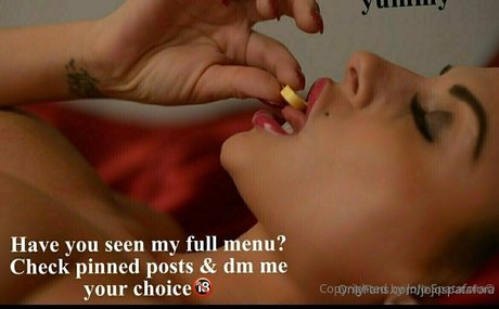 レズビアンの足OnlyFans ホットセックス 画像