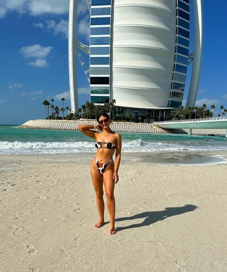 黒人レズビアンオンリーファンズ ポルノ 画像