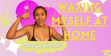 thatonegirlmikeyvlogs スター 裸 写真