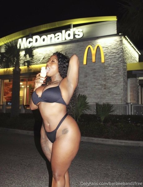 barbeebandzfree かわいいポルノスター 画像